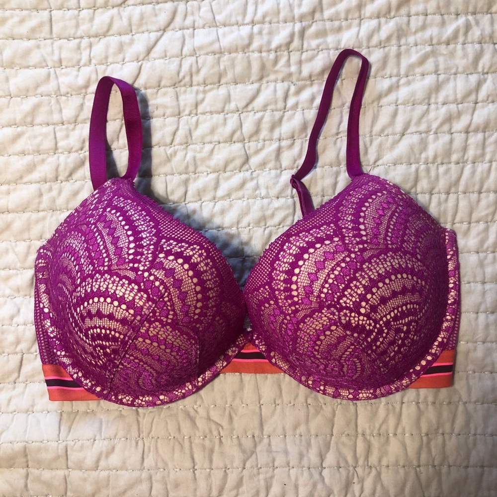 Victoria’s Secret 36DDD bra!